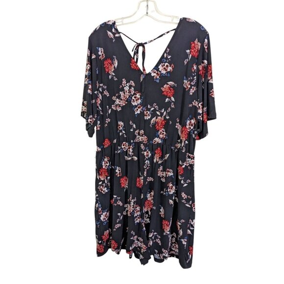 Maurices Womens One Piece Romper Size L Black Floral Short Sleeve V Neck V Back - Picture 2 of 5